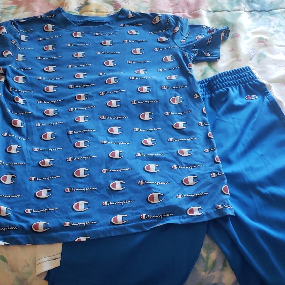 Champion Youth Boy's L Blue Outfit